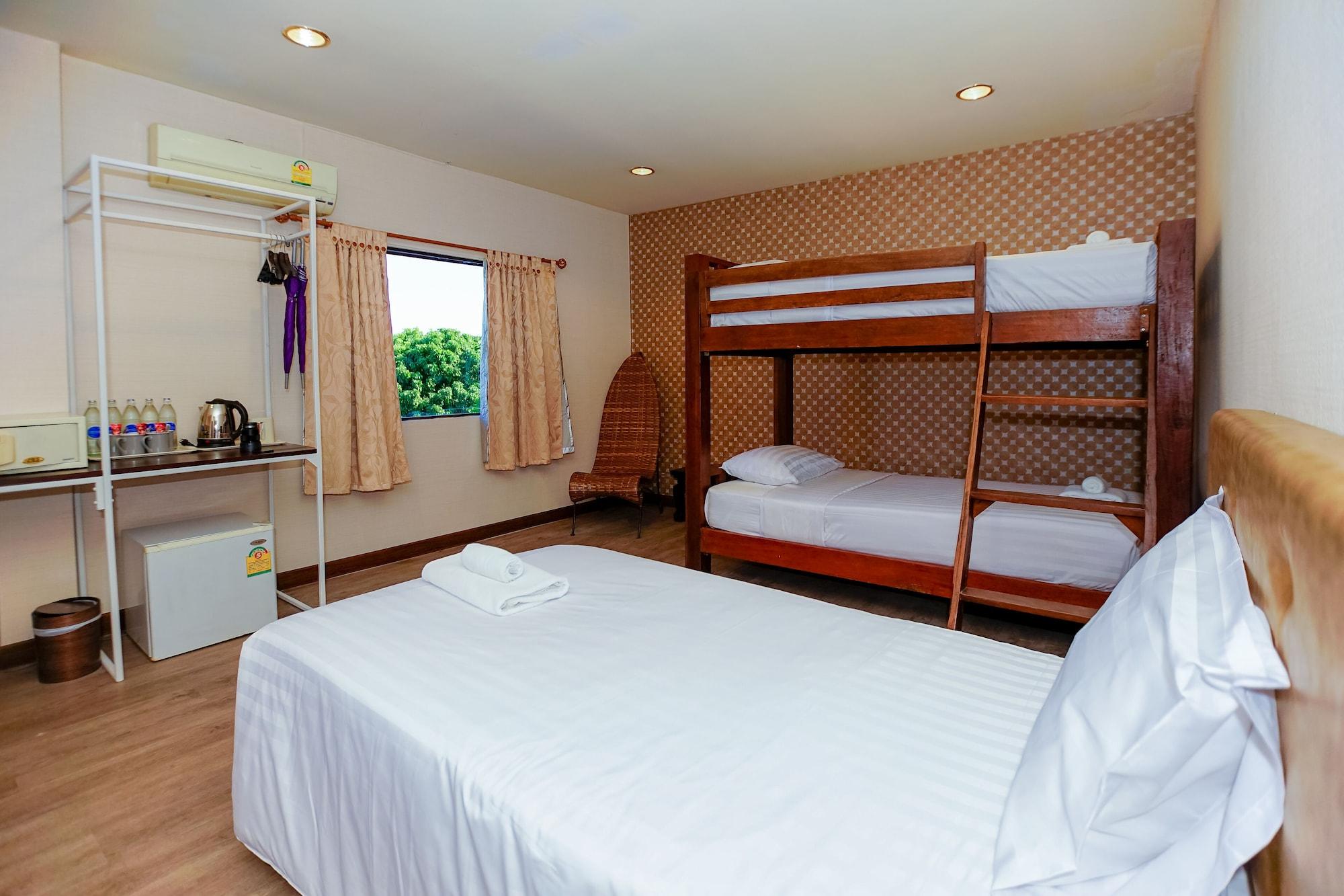Parasol Inn Chiang Mai Old City Hotel Esterno foto