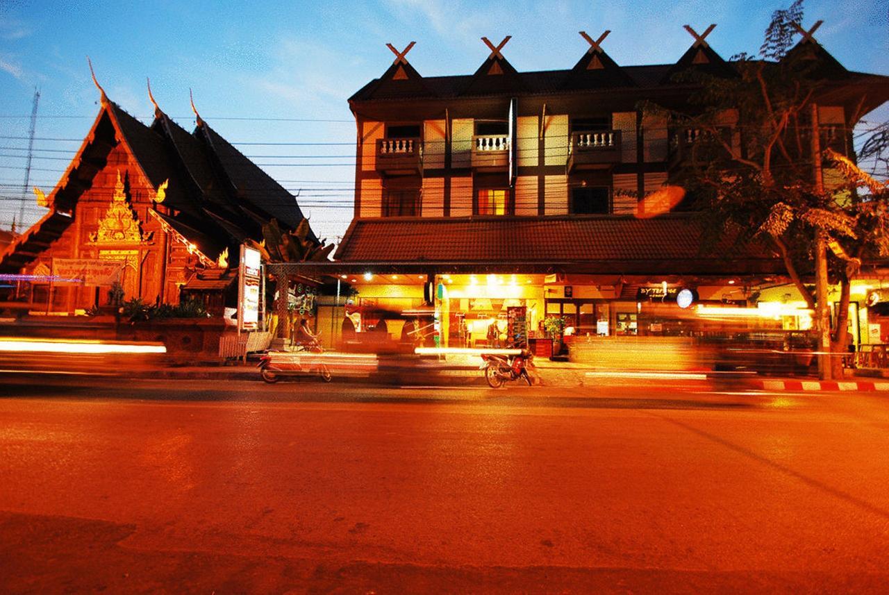 Parasol Inn Chiang Mai Old City Hotel Esterno foto